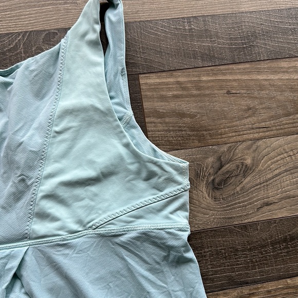 Lululemon Tank with drawstring- size 10 - Picture 5 of 6